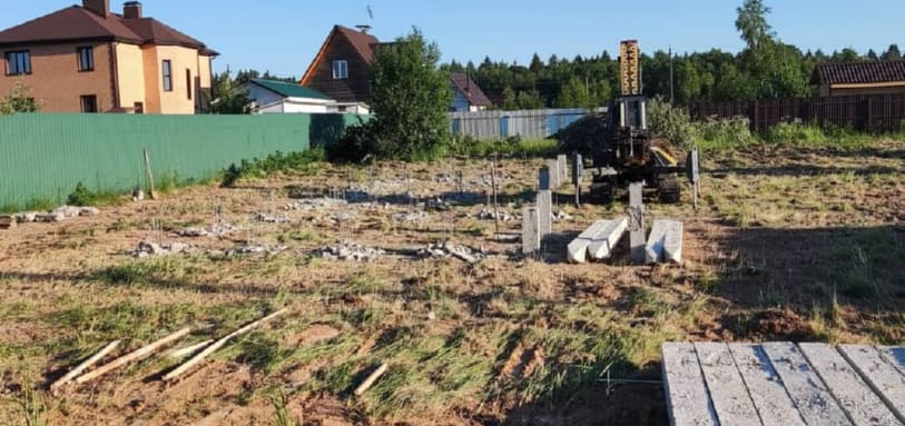 Фундамент на забивных ЖБ сваях